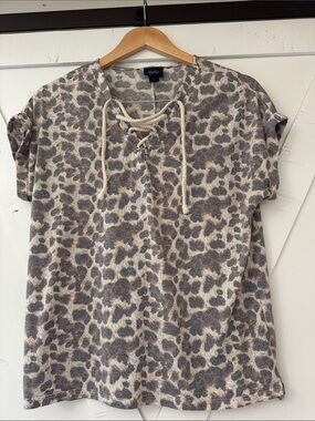 Daytrip Leopard Print Lace-Up Women’s Top in Taupe